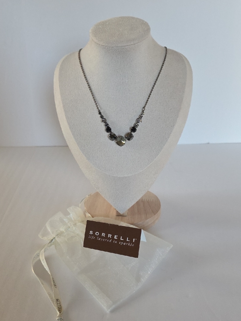 SORRELLI 16" CRYSTAL NECKLACE